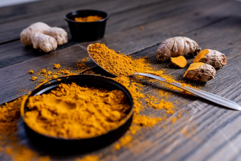 Quels sont les bienfaits du curcuma pour le chien ? Bienfaits, utilisation et conseils